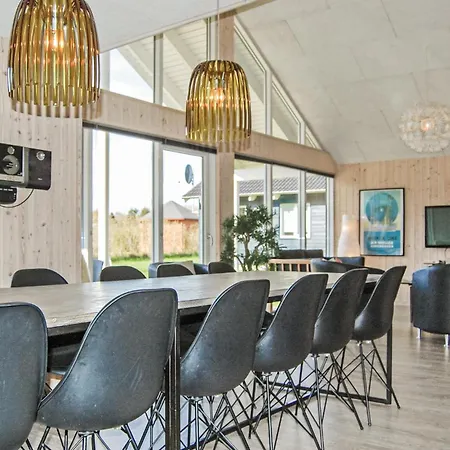 Amazing Home In Tranekaer With Sauna