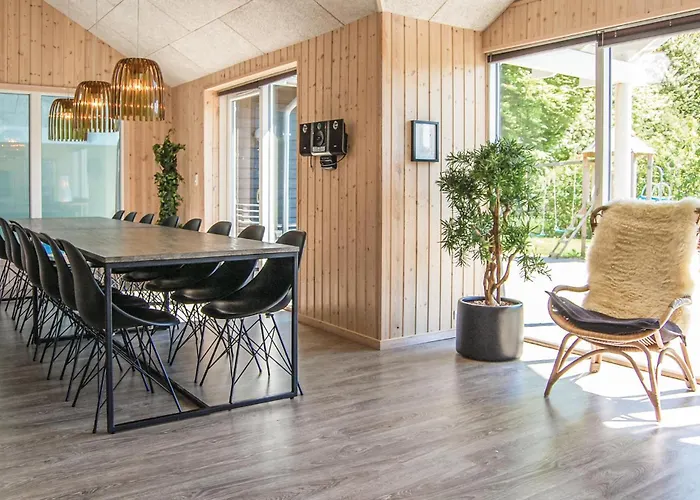 Holiday home Kronens Have Iii *